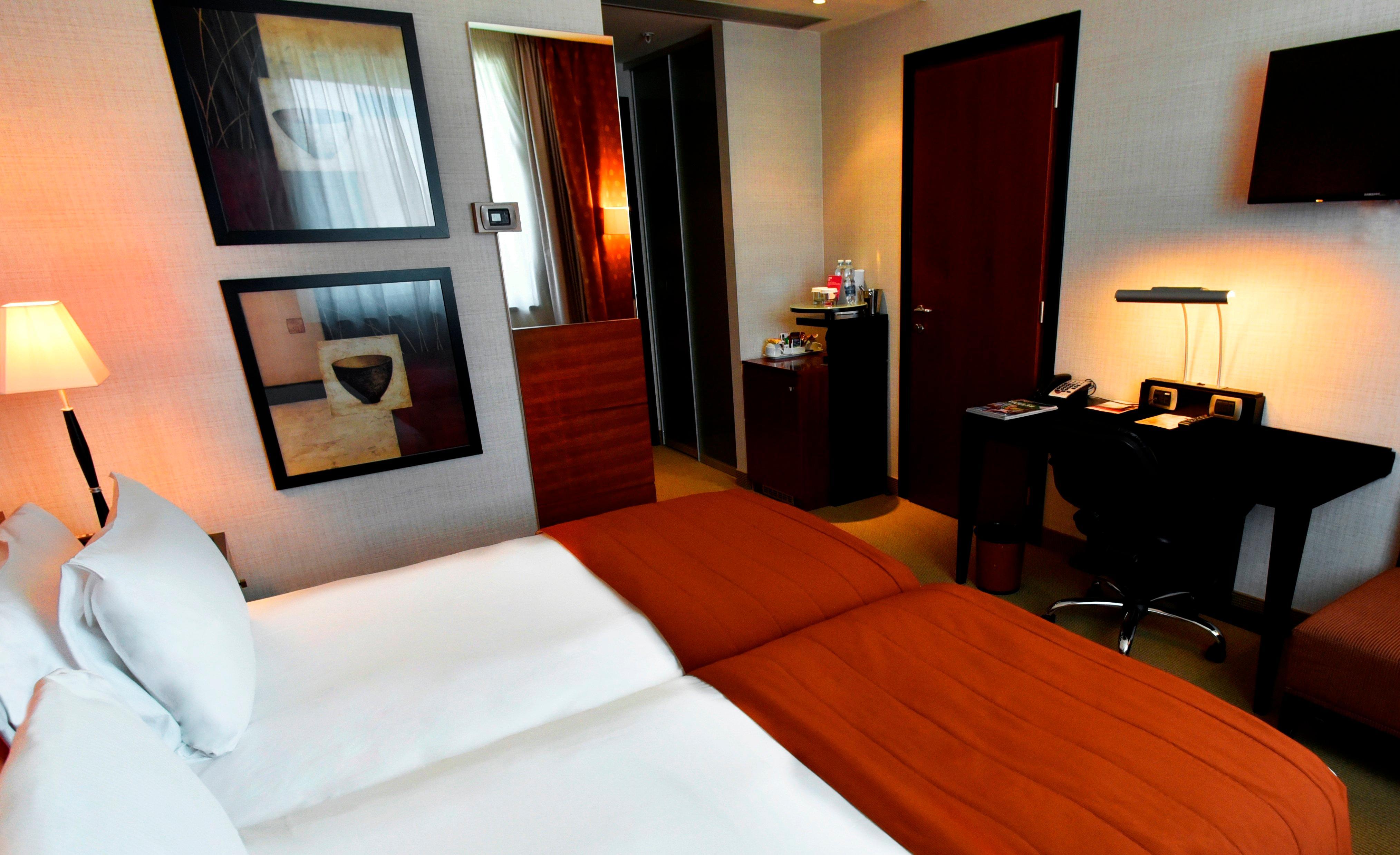 Crowne Plaza Milan - Malpensa Airport By Ihg Hotel Case Nuove  Exterior foto