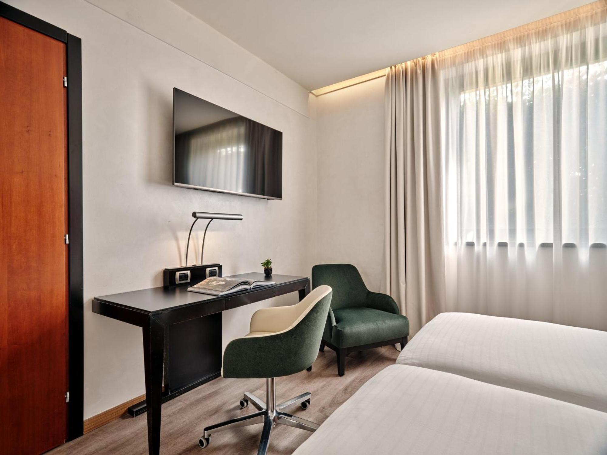 Crowne Plaza Milan - Malpensa Airport, An Ihg Hotel Case Nuove  Exterior foto