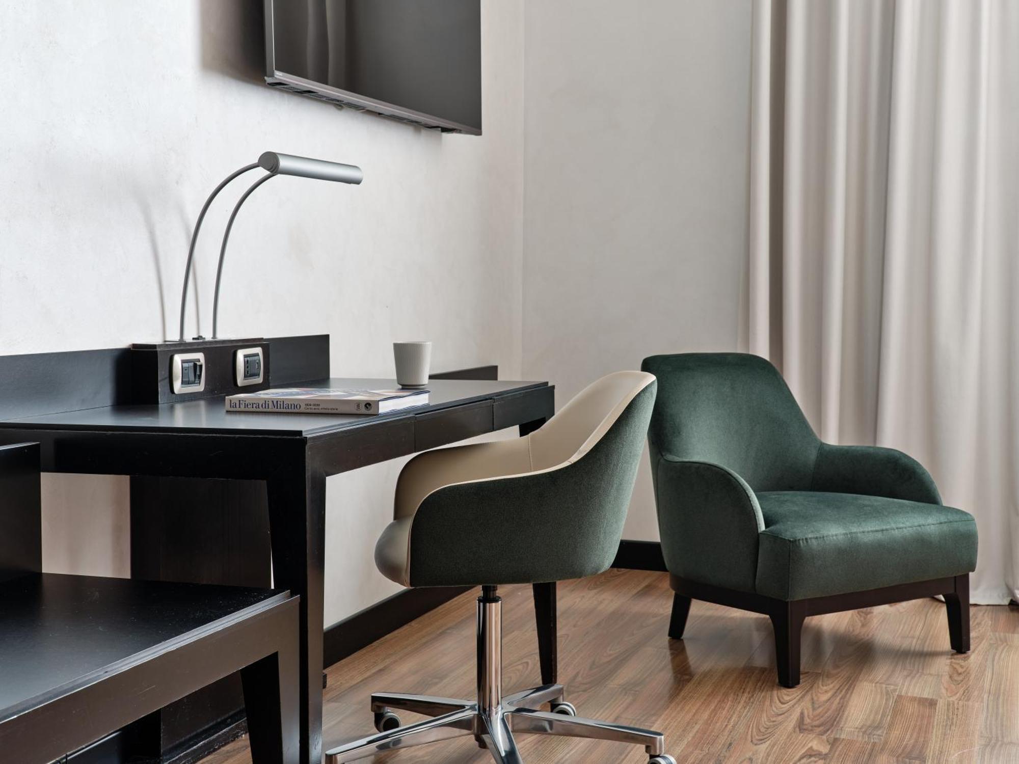 Crowne Plaza Milan - Malpensa Airport By Ihg Hotel Case Nuove  Exterior foto
