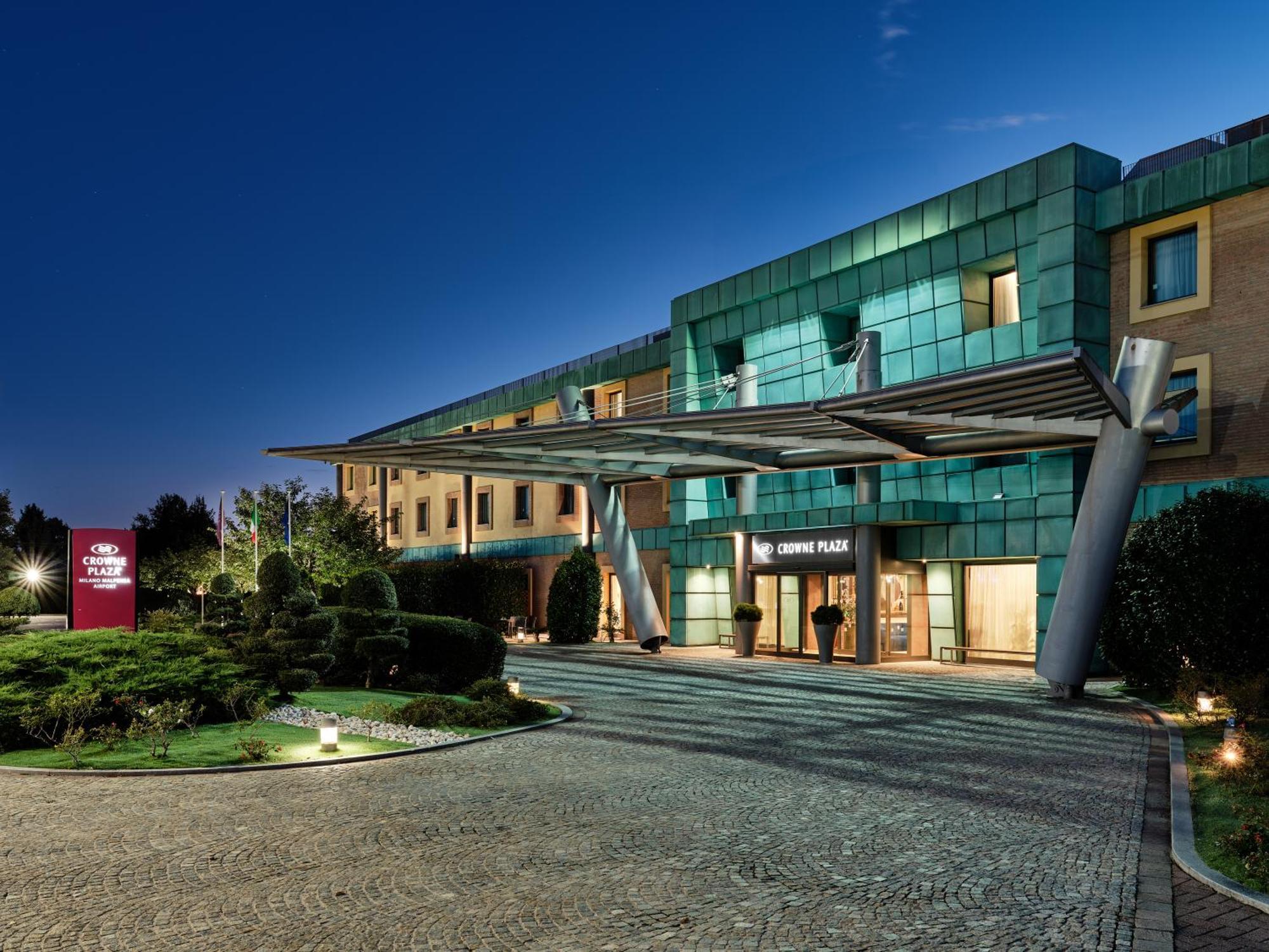 Crowne Plaza Milan - Malpensa Airport By Ihg Hotel Case Nuove  Exterior foto